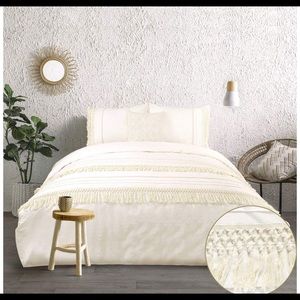 Tassel Boho Style Ivory Queen Duvet Set
